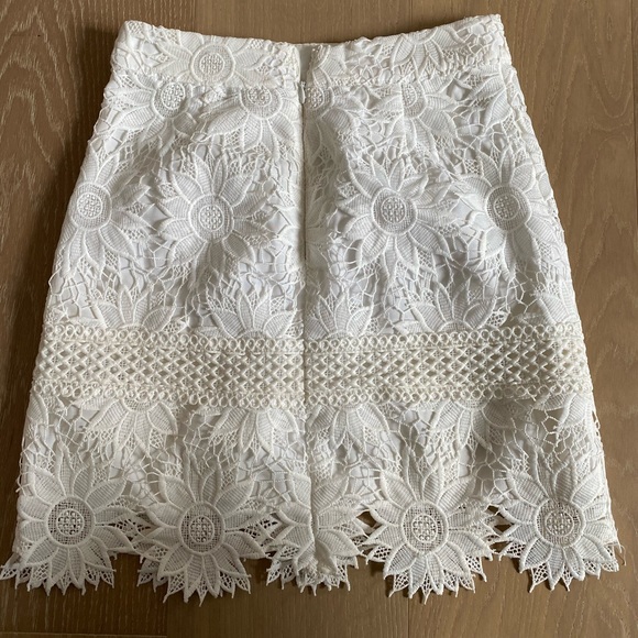 Top shop lace skirt - Picture 1 of 3